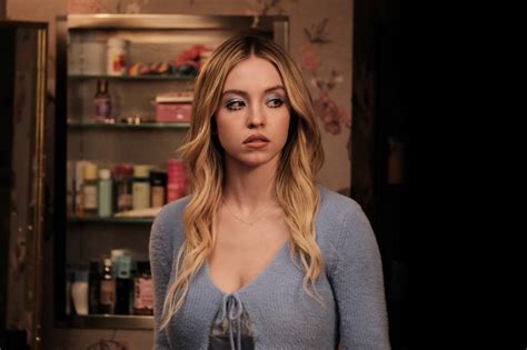 cassie euphoria titties|Sydney Sweeney calls out people for sexualising her because。